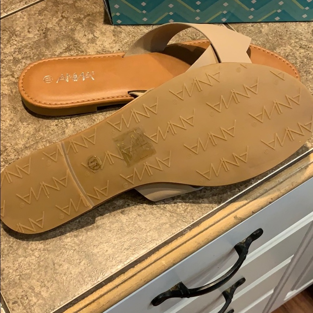 Taupe sandals - Picture 3 of 4